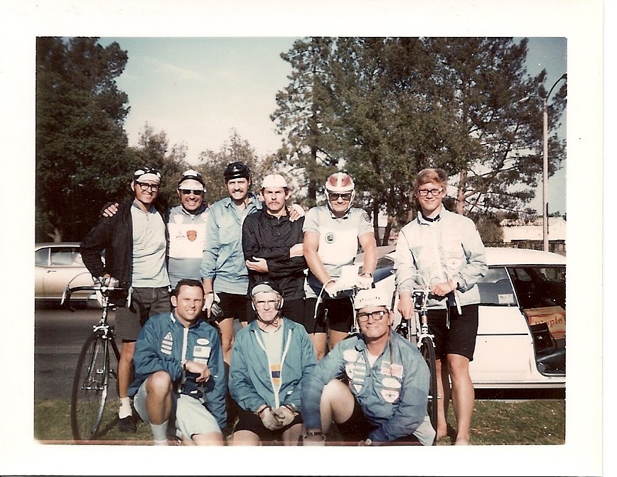 A group photograph from the Hilly Dilly.