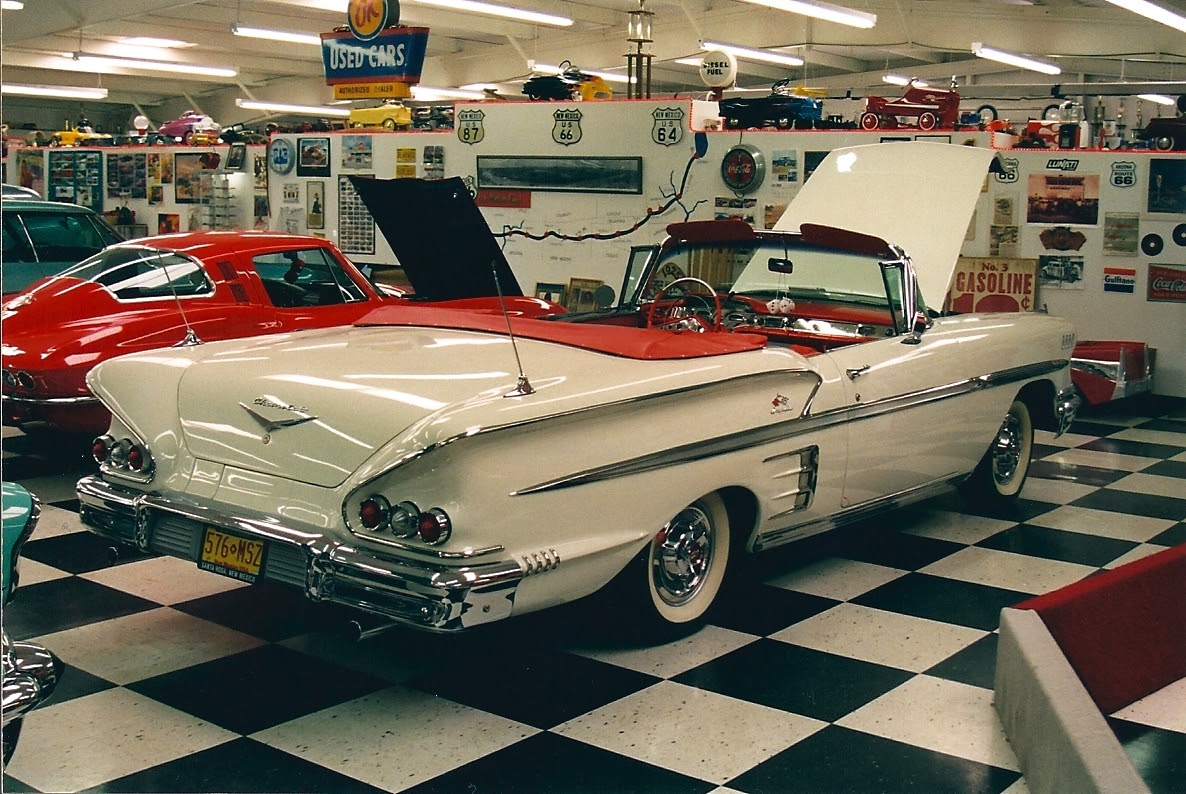 Inside Boso and Annas Auto Museum We were told in Las Vegas to be sure not to miss Bozo and Annas, Route 66 Auto Museum. This museum was filled with restored cars and…